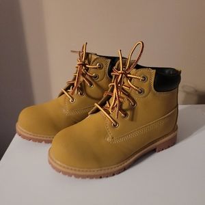 Tan boots wonder nation youth size 13